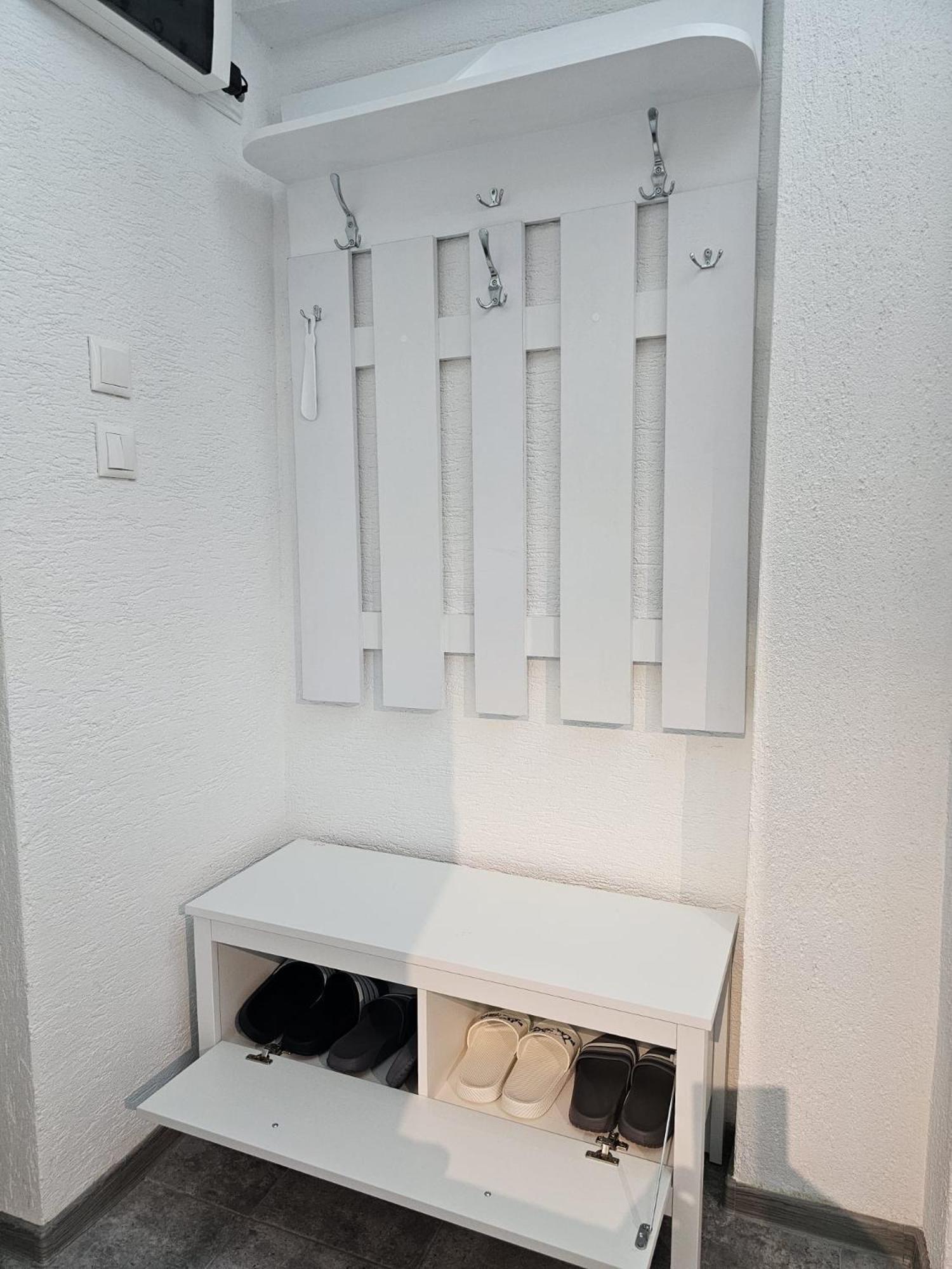Mona Central Apartment Vajdahunyad Kültér fotó
